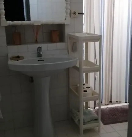 Vina Meneses Villa