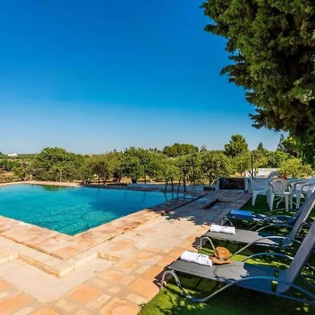 Villa Vina Meneses